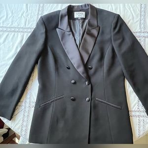 Black vintage blazer with buttons
